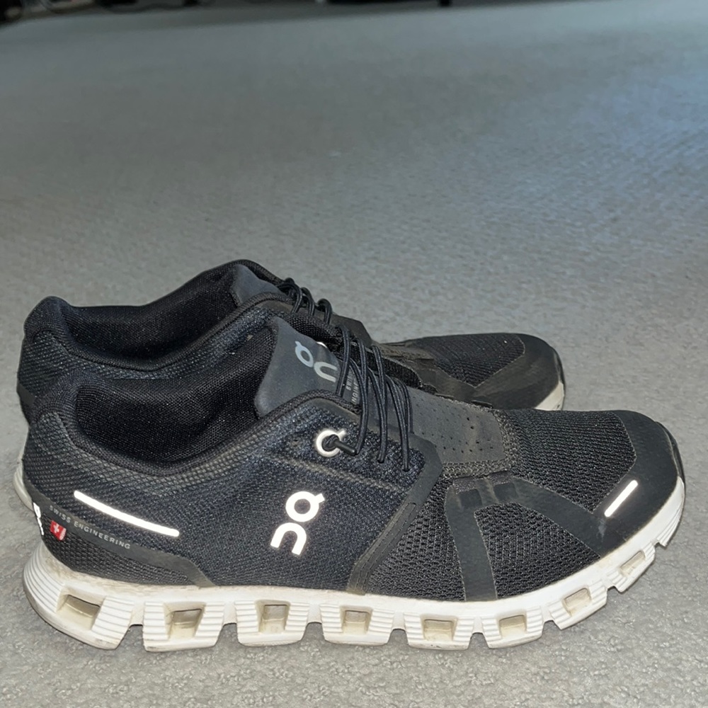 On Cloud 5 sneaker